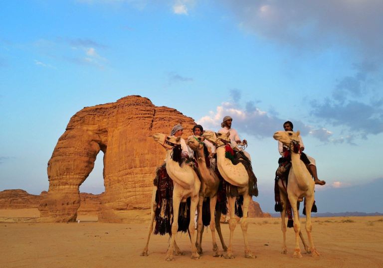 ROMANTIC LUXURY STAY IN SAUDI ARABIA: 6 DAYS in JEDDAH, RIYAD AND AL’ULA